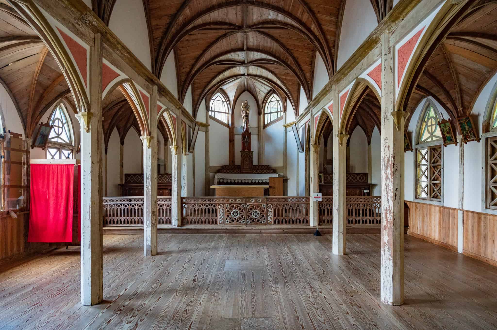 20201207-DSC_0251 interior of former gorin church