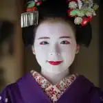 She Moves Like Flowing Water: Portraits of a Geisha